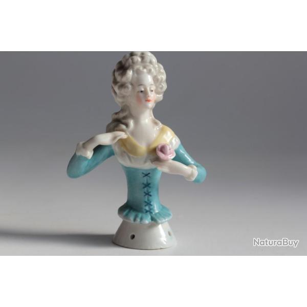 Demi figurine porcelaine Femme Marquise