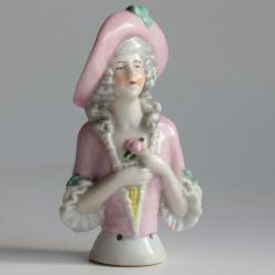 Demi figurine porcelaine Marquise