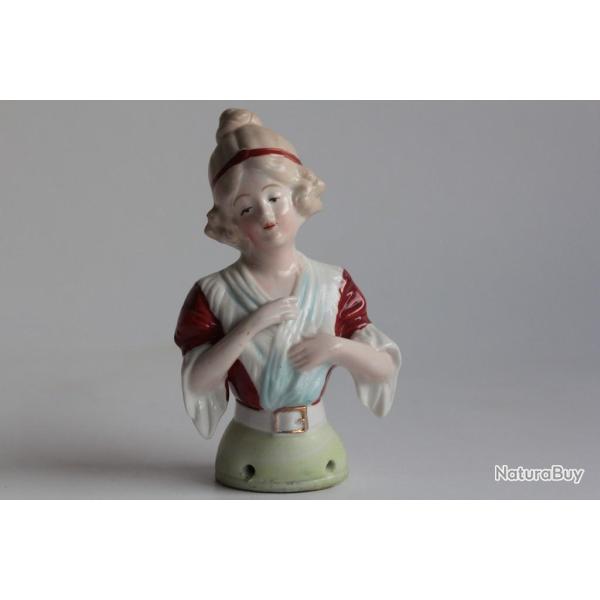 Demi figurine porcelaine Femme Carl Schneider