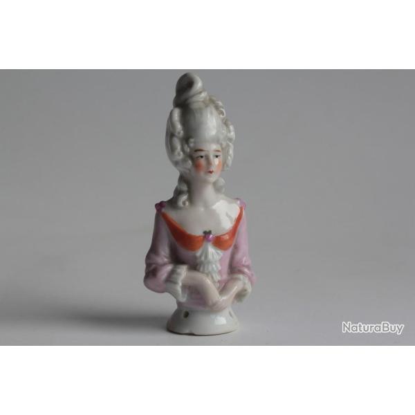 Demi figurine porcelaine Marquise