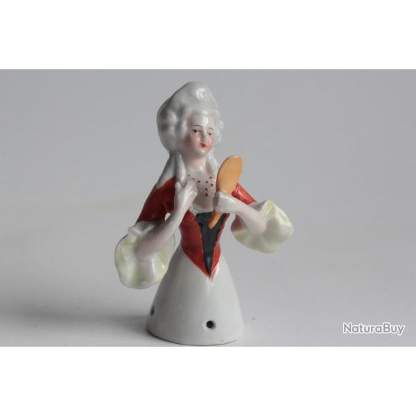 Demi figurine porcelaine Marquise au miroir