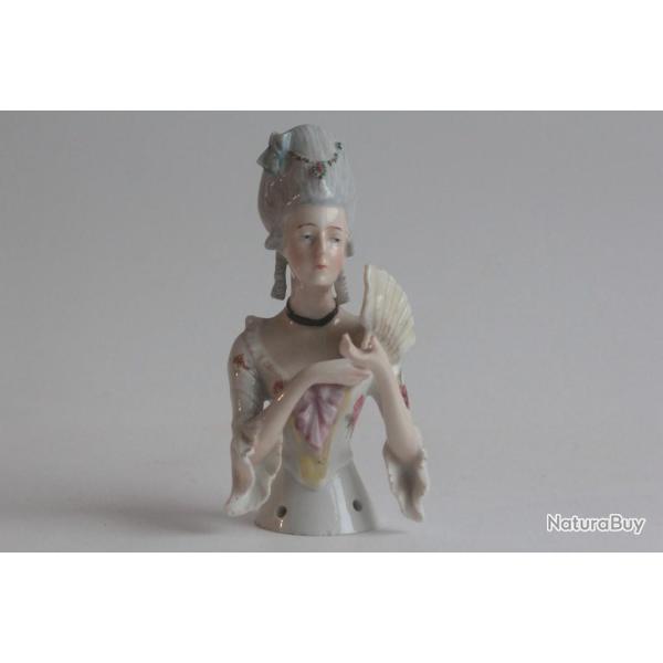 Demi figurine porcelaine Marquise � l'�ventail Goebel