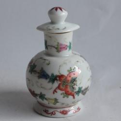 Flacon &agrave; parfum porcelaine Papillons Chine