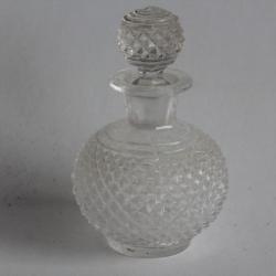 Flacon à parfum cristal pointes de diamants