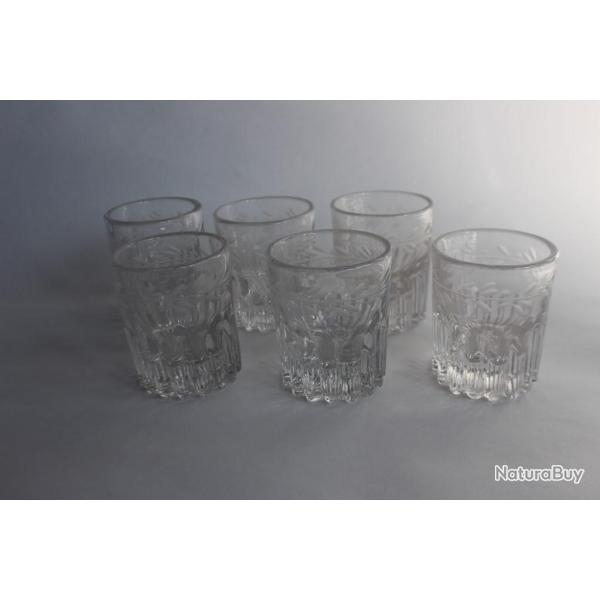 Six verres a Schnaps 1880 alcool vin vigne