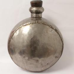 Ancienne Grande gourde m&eacute;tal Rajasthan Inde