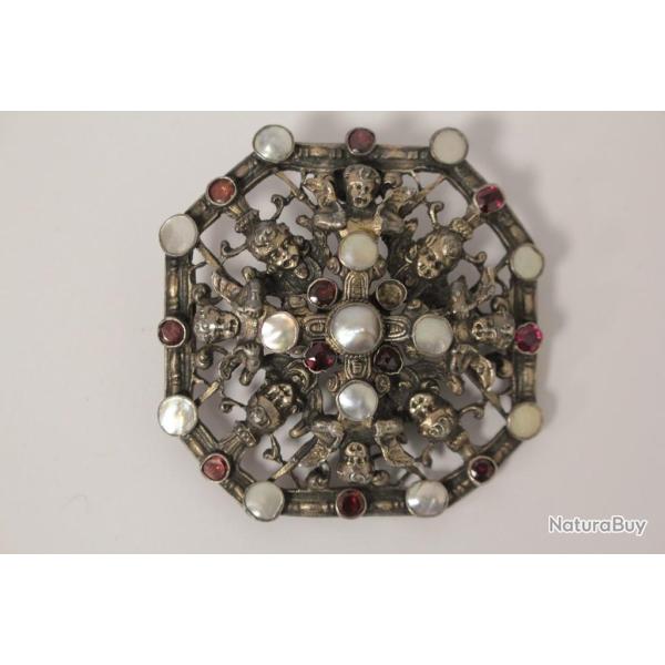 Broche Angelots argent grenats nacre XIXe si�cle Bijoux