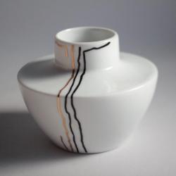 Vase porcelaine Langenthal x Front line Zurich Suisse Design