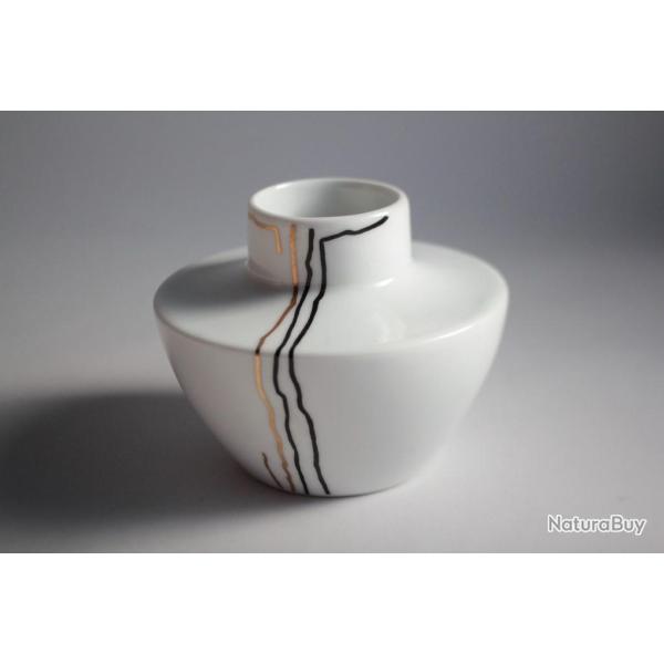 Vase porcelaine Langenthal x Front line Zurich Suisse Design