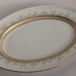 Plat ovale Artémis porcelaine Kaiser Allemagne