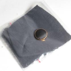 CHANEL Bouton satin noir métal doré vintage