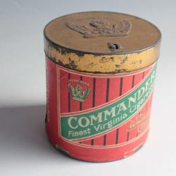 Boîte à Cigarettes tôle commander finest virginia