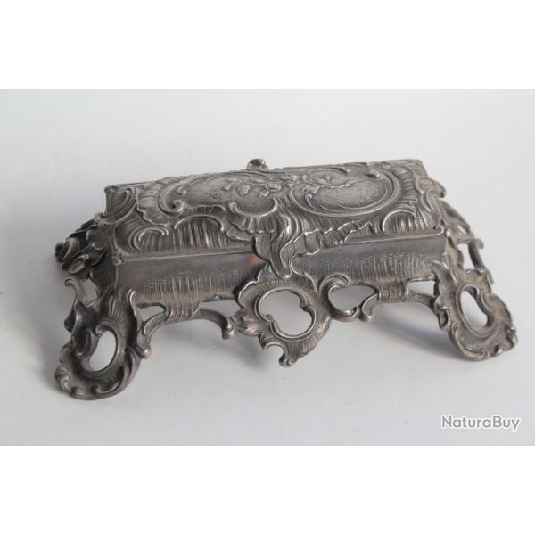 Boite  timbres Louis XV rocaille