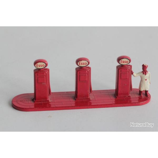 LESNEY Pompes � essence Esso Jouet