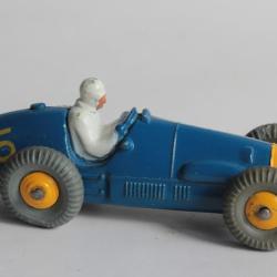 DINKY TOYS Voiture miniature Ferrari racing car 234 Jouet