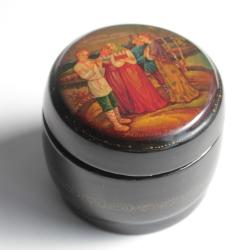Boîte laquée Russe Fedoskino A. Karasev Russian Life Style 1994