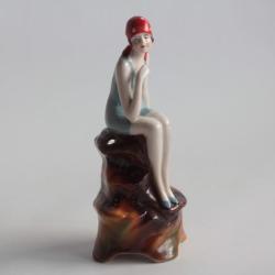 Porte &eacute;pingle &agrave; chapeau Baigneuse porcelaine Art d&eacute;co