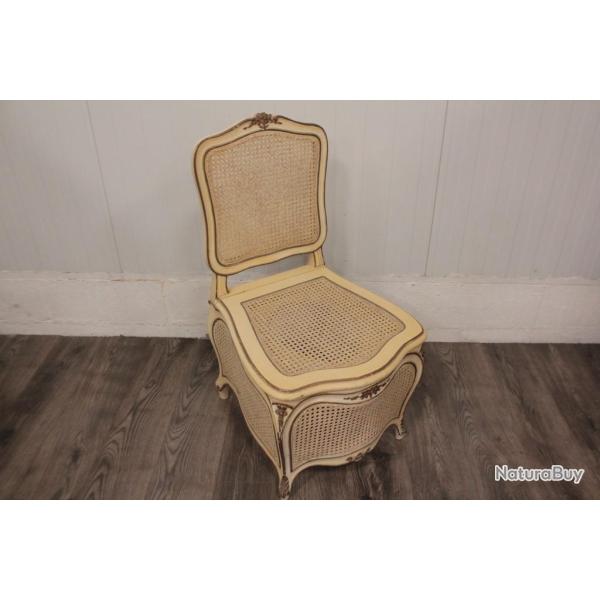 Chaise Perce de style Louis XV