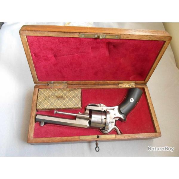 Coffret revolver A. Francotte, cal. 9 mm � broche
