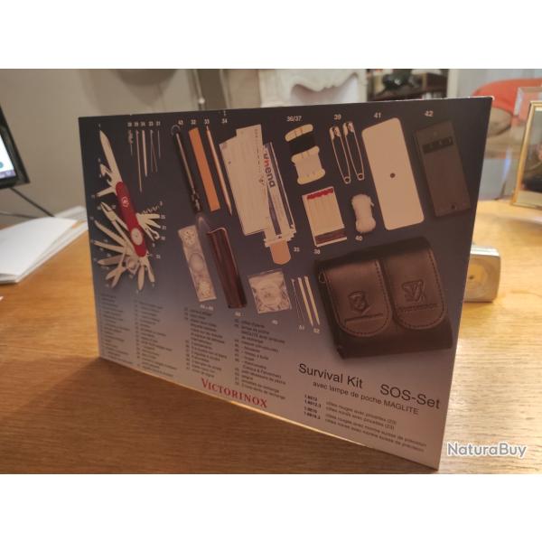 Ancienne plaquette publicit� de comptoir pr�sentation  Couteaux Victorinox Survival Kit  Sos Set