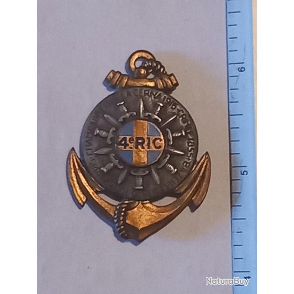Insigne du 4�me r�giment d'infanterie coloniale (RIC)