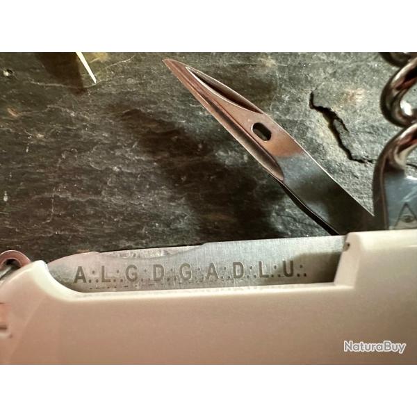 Couteau Suisse Franc Ma�on Victorinox Avec Les Symboles De La Franc Ma�onnerie authentique canif