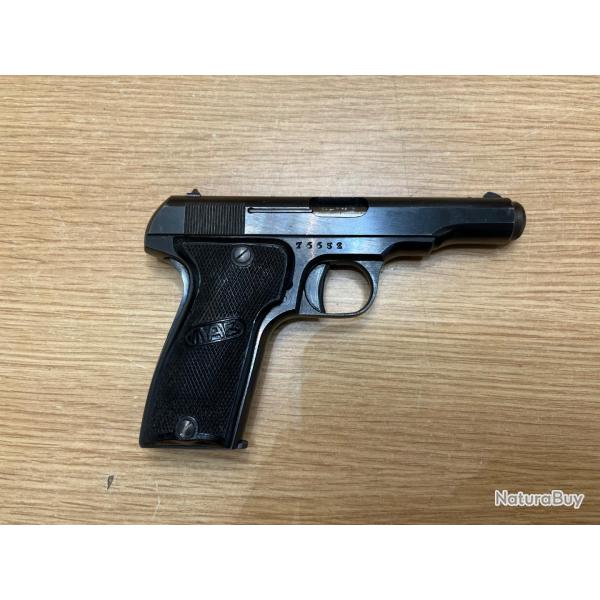 Pistolet semi-auto MAB cal7,65 avec sa bo�te d'origine et ses 4 chargeurs � 1� sans prix de r�serve!