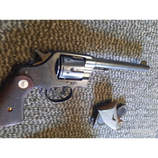 Revolver 38 colt 1895