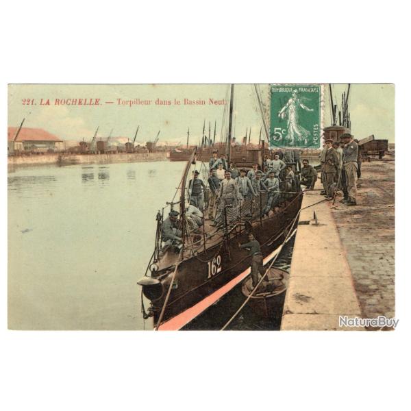 CPA- Marine Militaire -LA ROCHELLE - Torpilleur dans le Bassin Neuf N�1421