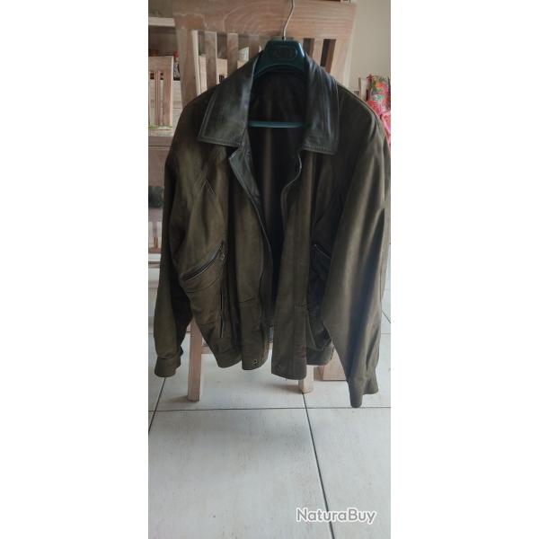 vend magnifique blouson en peau d'agneau v�ritable