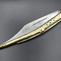 COUTEAU PLIANT. 39 cms. Espagne. Fin du XVIIIe au d&eacute;but du XIXe.