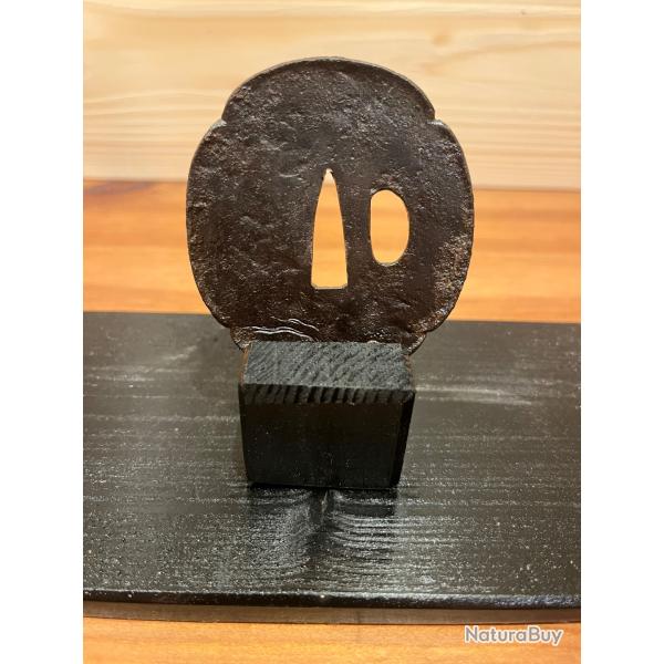 Tr�s beau Tsuba fleurs argent�e et dor�