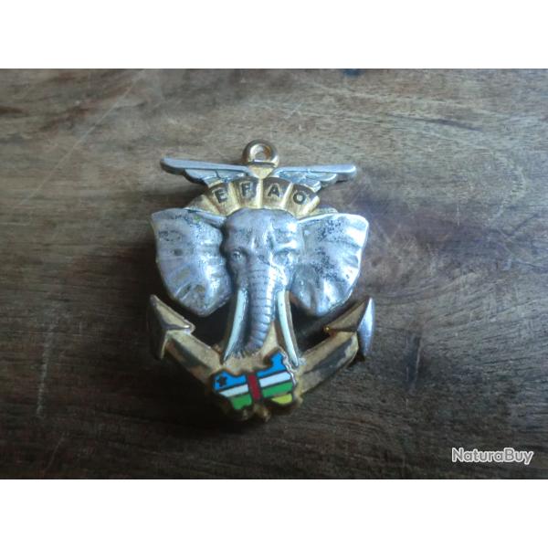 insigne EFAO �l�ment fran�ais d 'assistance op�rationnelle centre afrique/ ballard 77 combs la ville