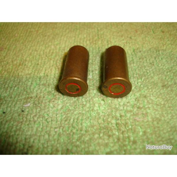 DEUX CARTOUCHE A BLANC CAL 12M/M