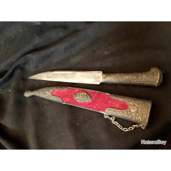 COUTEAU POIGNARD ETHNIQUES MAROC XIX EN METAL