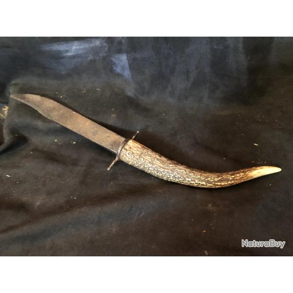 GRAND COUTEAU POIGNARD CORNE