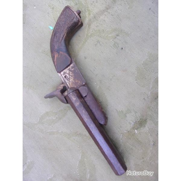 pistolet 19 eme  percussion et cartouches  broche 26 cm