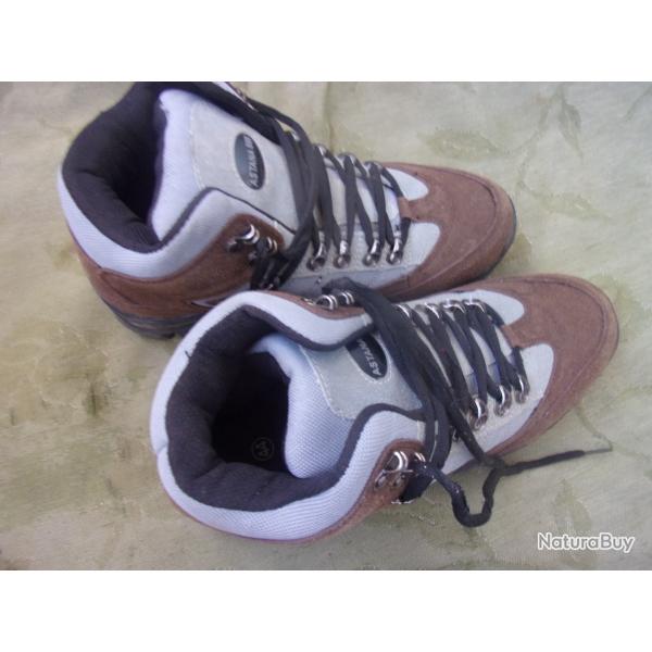 chaussures de randonn�e  taille 44  Astana 660