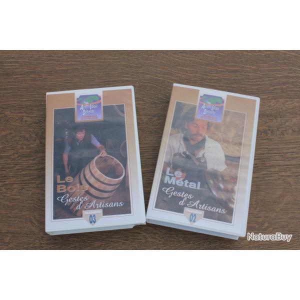 Lot de deux cassettes , le bois et le mtal gestes d'artisans