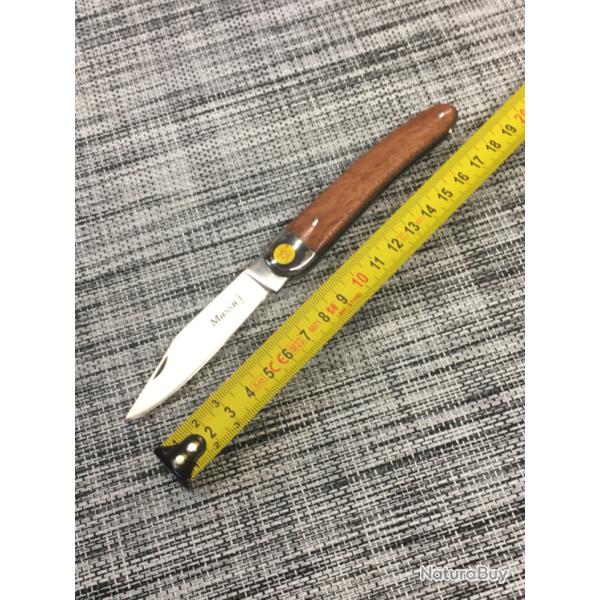 Couteau de poche mod�le ��massu ��