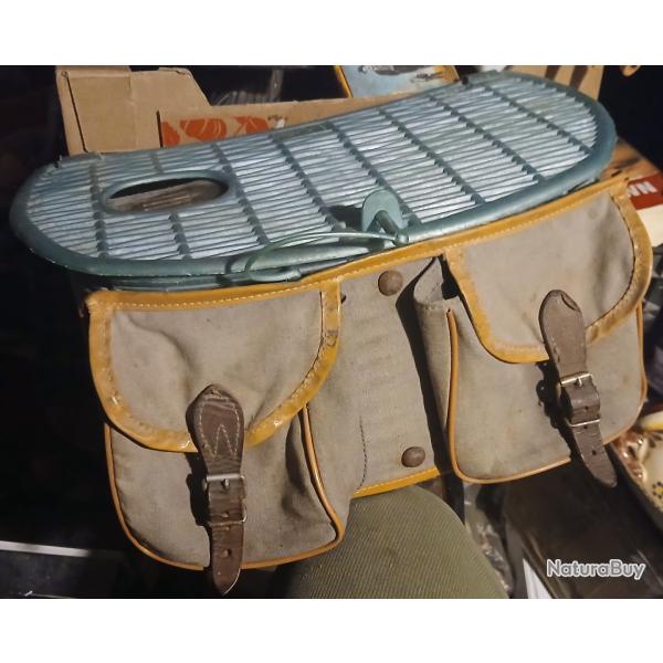 ANCIEN PANIER DE P�CHE EN PLASTIQUE VERT