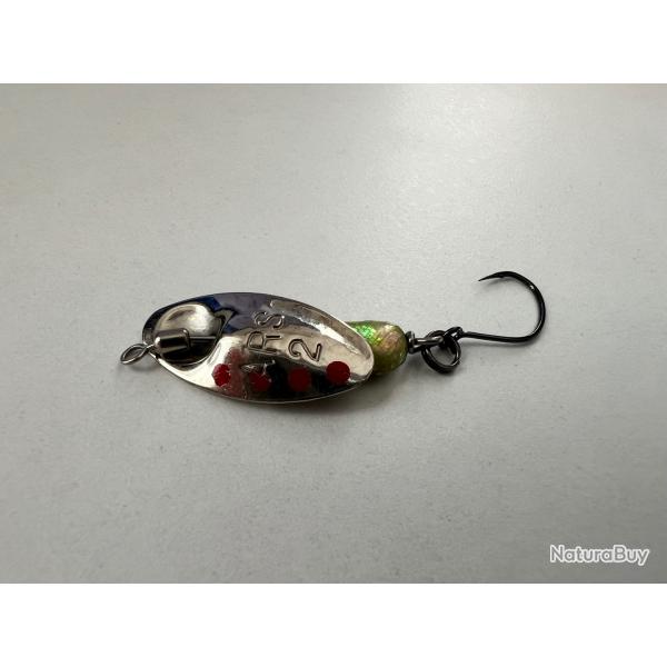 Cuiller Tournante Smith Ar-S Shell Nacre - 2.1G - Coloris 03