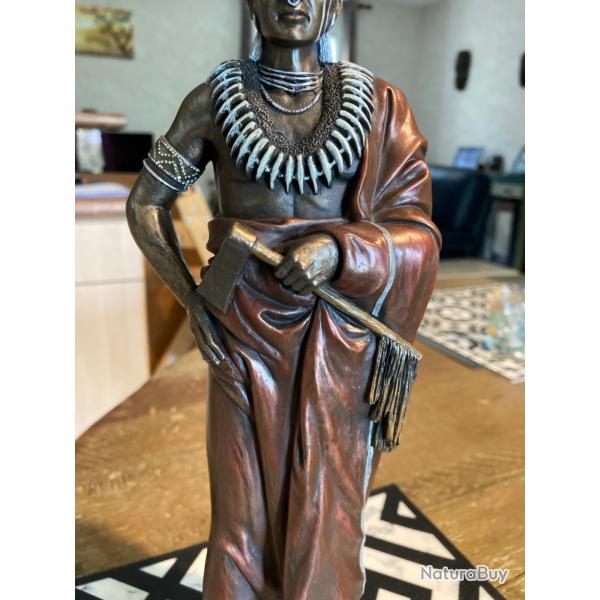 Magnifique statuette