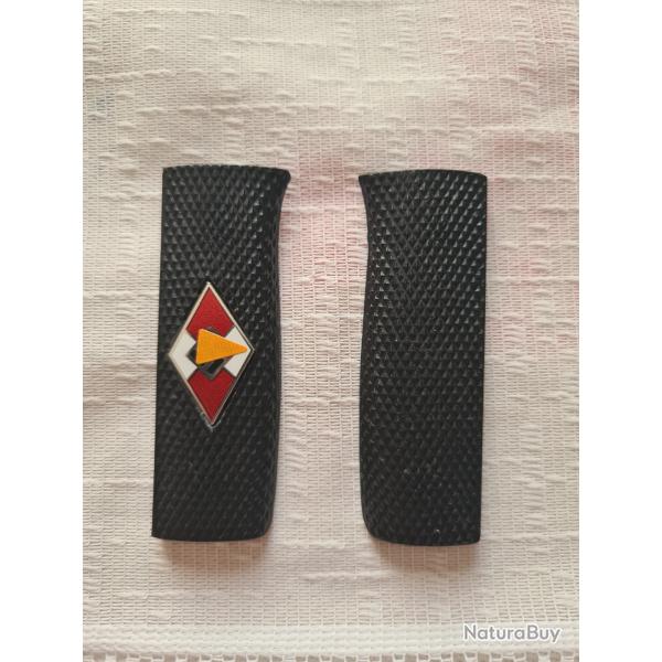 Paire de Plaquettes pour couteau HJ en reproduction  P12