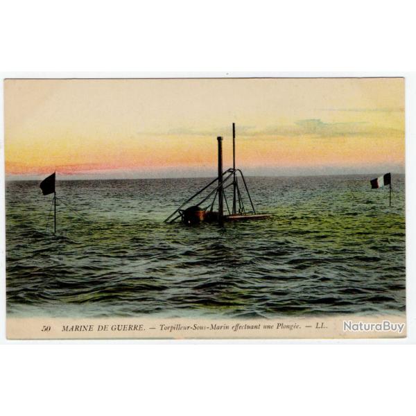 CPA -MARINE DE GUERRE - " Le Torpilleur-Sous-Marin effectuant une Plong�e  N�1424