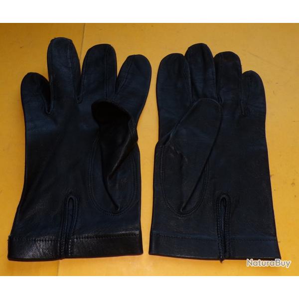 PAIRE DE GANT EN CUIR NOIR DE L' ARMEE FRANCAISE , TAILLE  8  FABRICATION MADE IN FRANCE NIEL A MILL