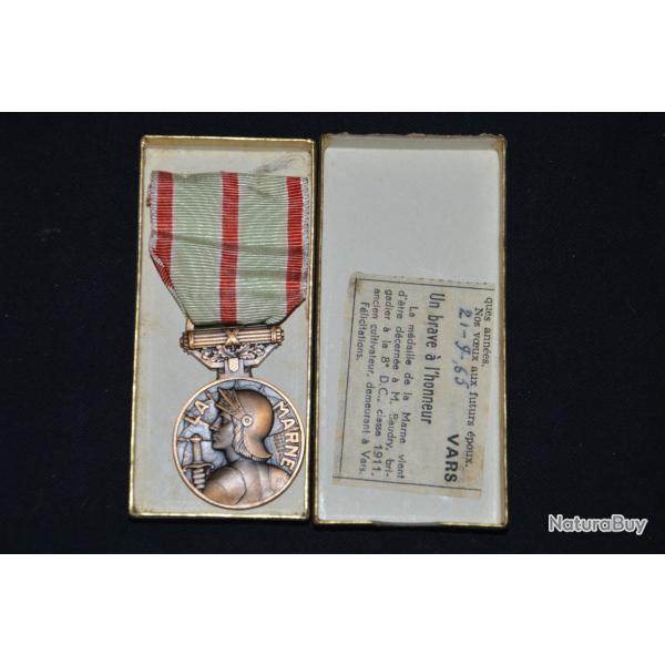 MEDAILLE DE LA MARNE NOMINATIVE-GUERRE 1914/1918 -AVEC SA BOITE D'ORIGINE