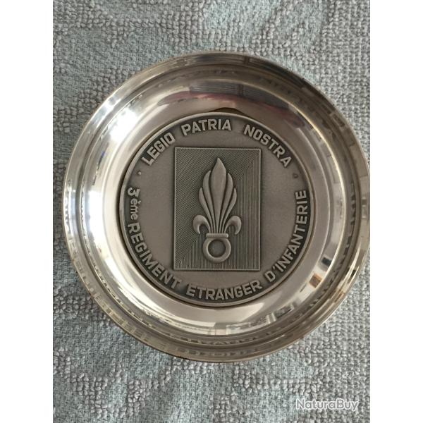 MILITARIA - COUPELLE EN M�TAL ARGENT� -3 eme RGT D infenterie - 11 cm -
