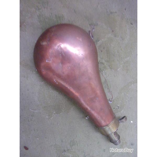 poire � poudre en laiton 19 cm