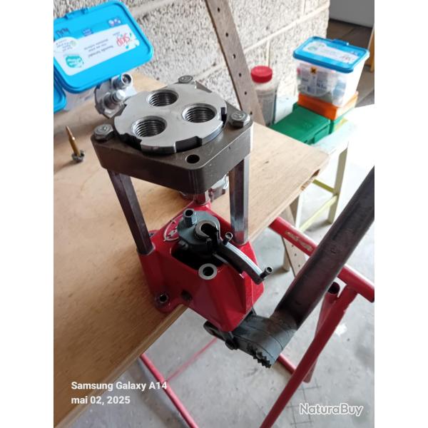 PRESSE   TOURELLES 3 STATIONS avec JEU D'OUTILS